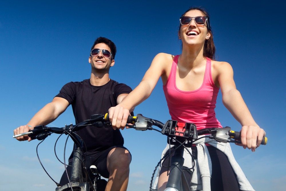 men and women ebikes